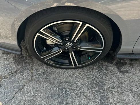 Used 2025 Honda Accord Sport image 36