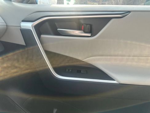 Used 2025 Toyota RAV4 XLE Premium w/ Weather Package AWD/4WD image 25