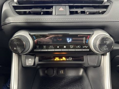 Used 2023 Toyota RAV4 LE image 19