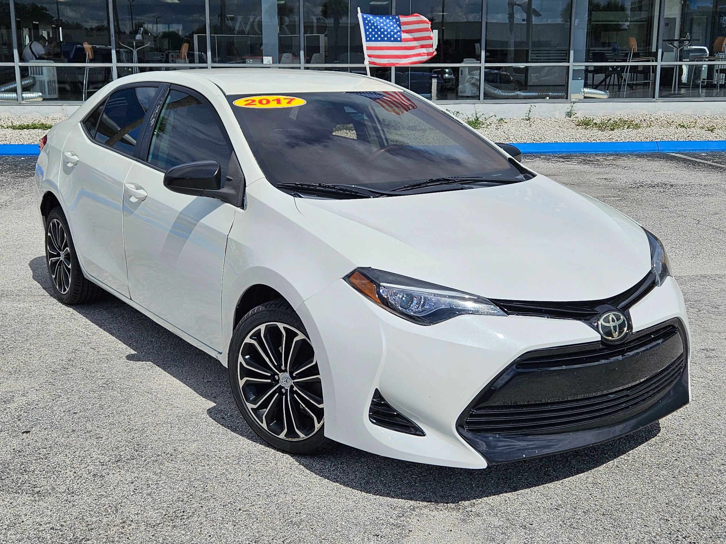 Used 2017 Toyota Corolla LE FWD image 9