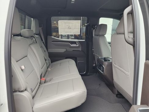 New 2026 GMC Sierra 1500 SLT w/ SLT Premium Plus Package image 43