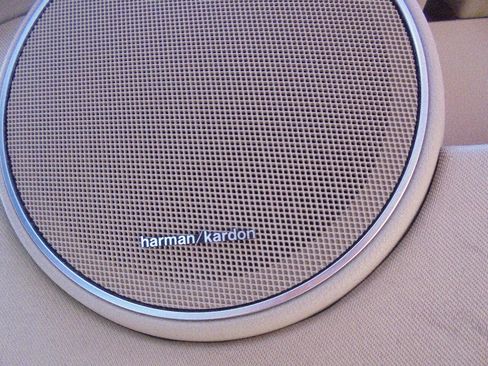 Used 2014 Mercedes-Benz C 300 4MATIC Sedan w/ Premium 1 Package image 21