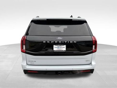 Used 2025 Ford Expedition Max Active image 10