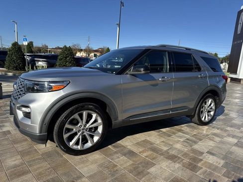 Used 2021 Ford Explorer Platinum w/ Equipment Group 601A image 6