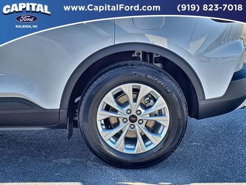 New 2026 Ford Escape Active image 12