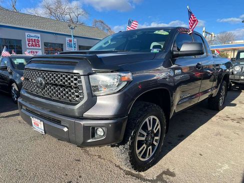 Used 2018 Toyota Tundra SR5 w/ TRD Sport Package image 5