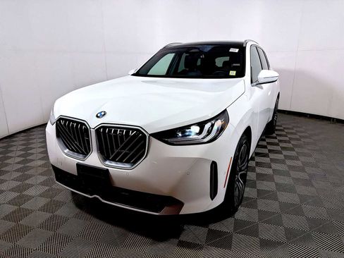 Used 2025 BMW X3 xDrive30 AWD/4WD image 3