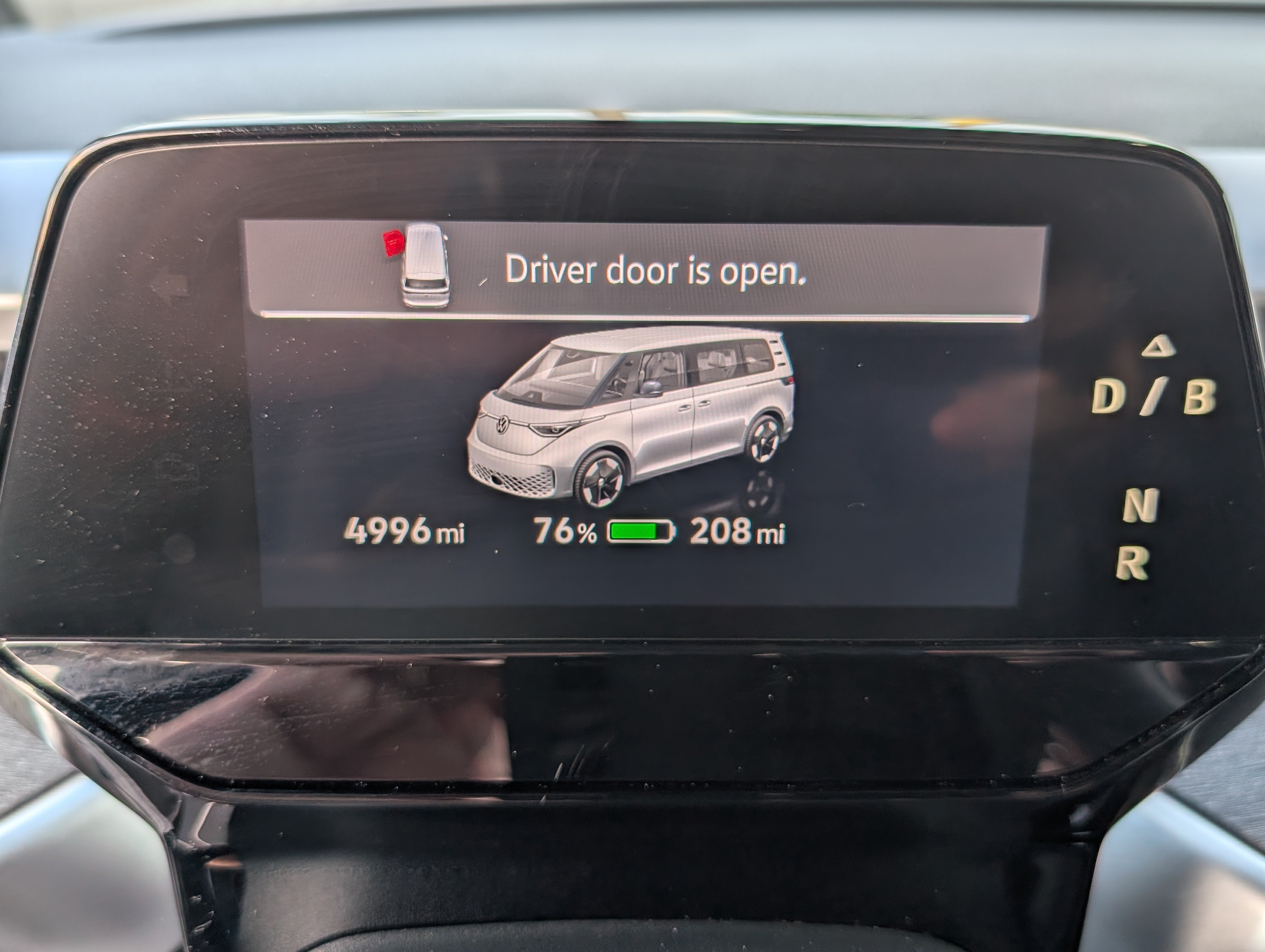 Used 2025 Volkswagen ID. Buzz Pro S RWD image 32