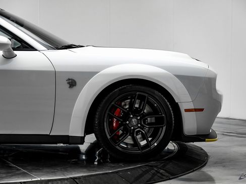 Used 2023 Dodge Challenger SRT Hellcat w/ Driver Convenience Group image 19
