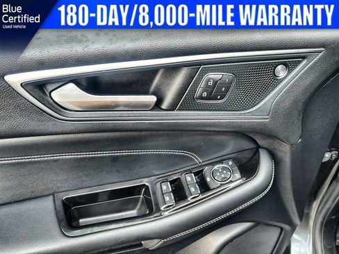 Used 2019 Ford Edge Titanium image 22