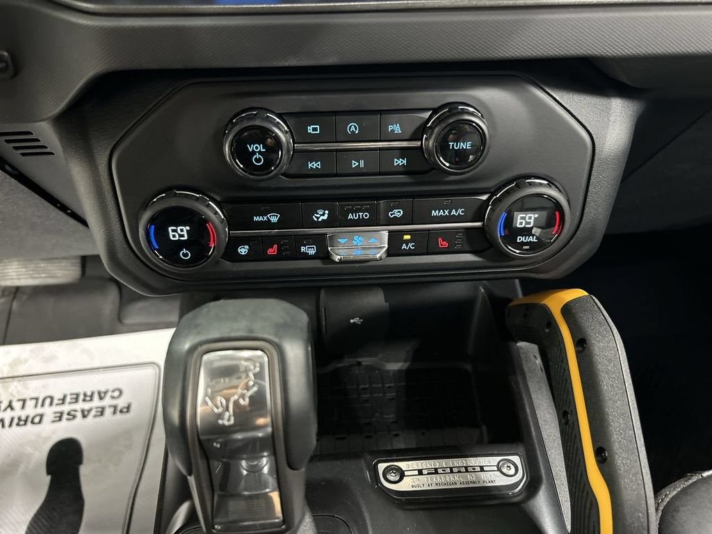 Used 2024 Ford Bronco Badlands AWD/4WD image 17