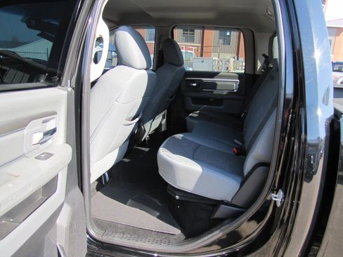 Used 2014 RAM 2500 Big Horn image 9