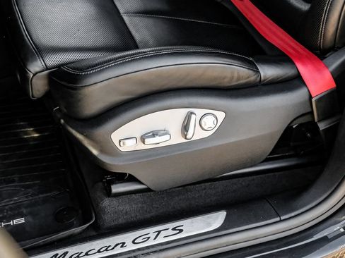 Used 2018 Porsche Macan GTS AWD/4WD image 38