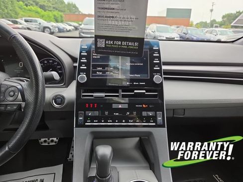 Used 2019 Toyota Avalon XSE w/ All Weather Liner Package FWD image 11