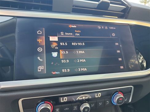 Used 2022 Audi Q3 2.0T Premium Plus w/ Premium Plus Package image 27