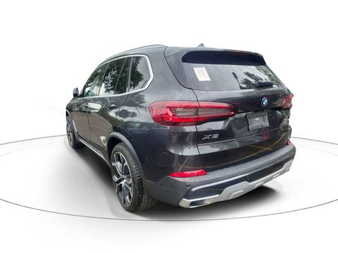Used 2023 BMW X5 sDrive40i w/ Premium Package RWD image 3