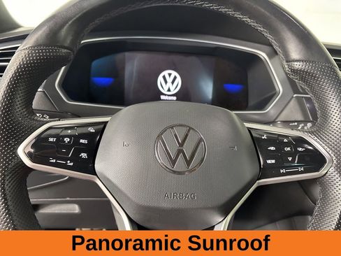 Used 2023 Volkswagen Tiguan SE R-Line FWD image 8