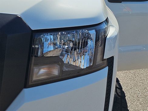 Used 2024 Nissan Frontier S image 30