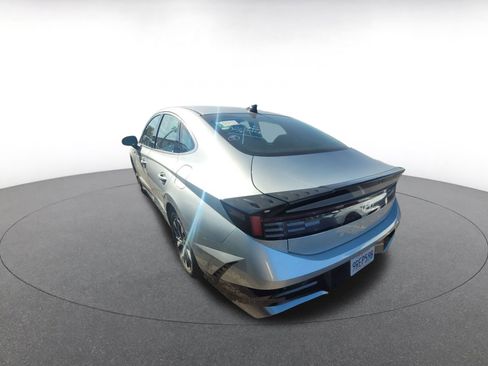 Used 2025 Hyundai Sonata SEL image 2