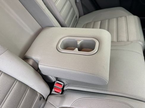 Used 2019 Honda CR-V EX image 39