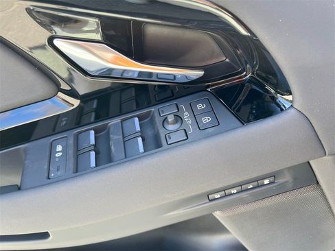 New 2026 Land Rover Range Rover Evoque Dynamic SE AWD/4WD image 14