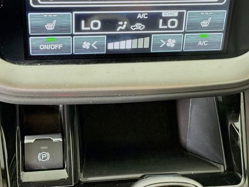 Certified 2023 Subaru Outback Limited AWD/4WD image 14