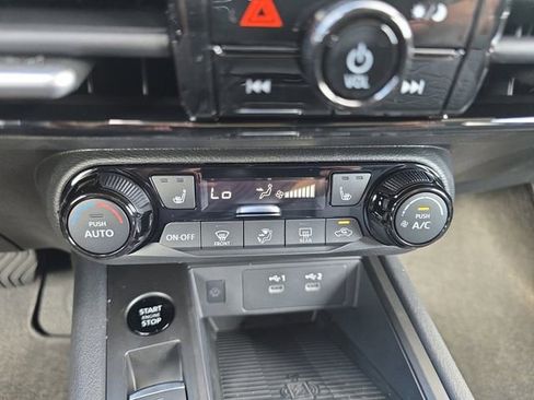 New 2026 Nissan Kicks SV AWD/4WD image 4