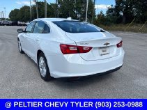 Used 2018 Chevrolet Malibu LT FWD image 5