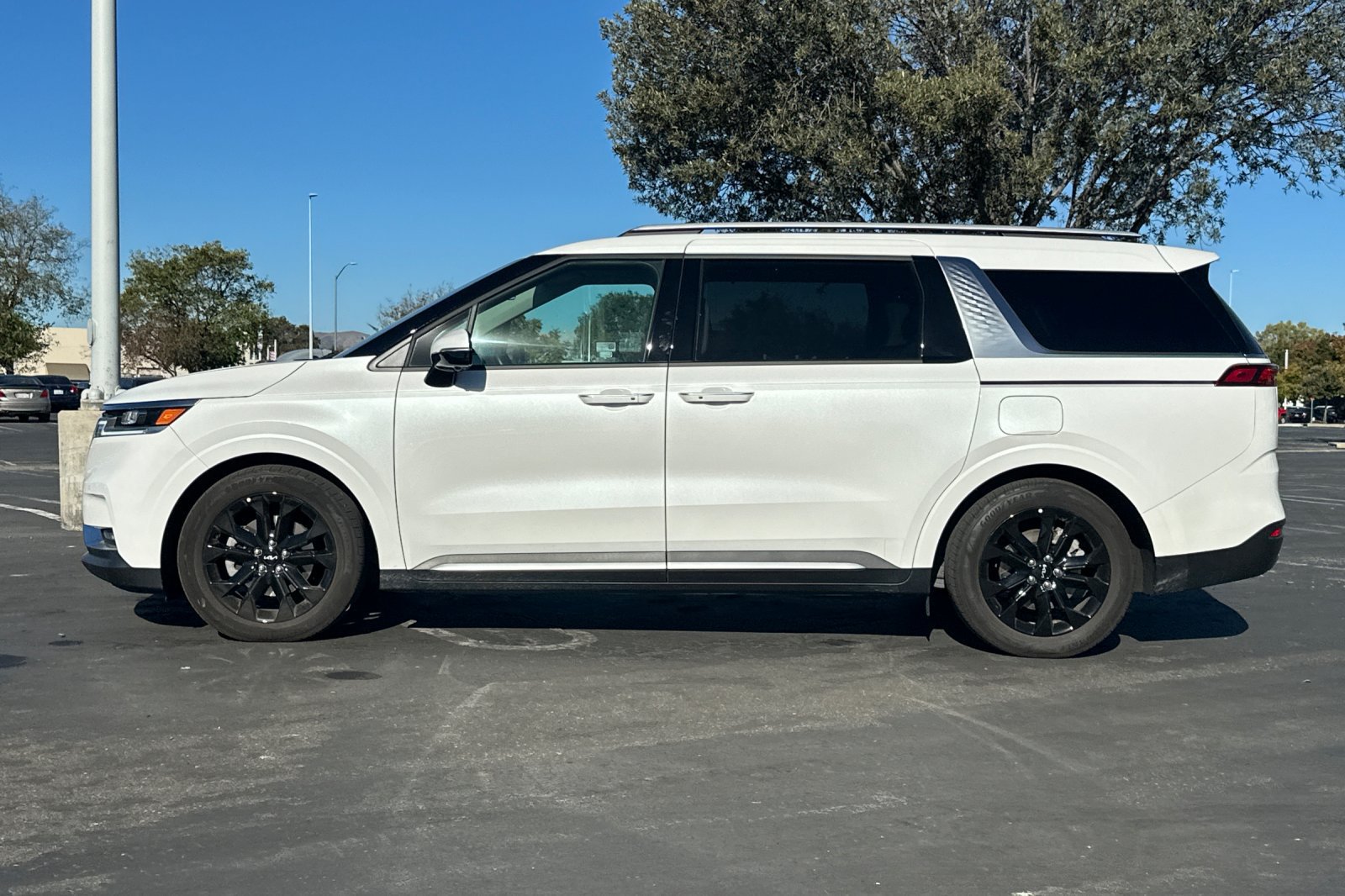 Used 2024 Kia Carnival SX Prestige FWD image 7