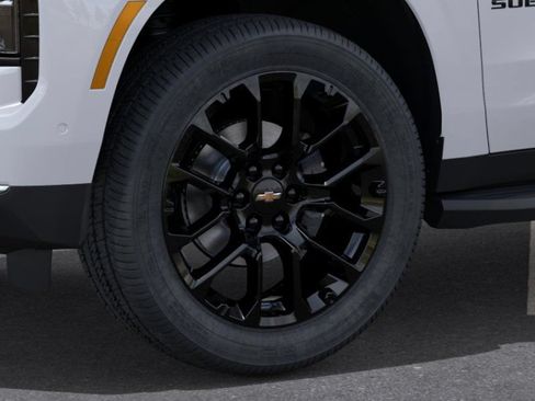 New 2026 Chevrolet Suburban LS AWD/4WD image 9