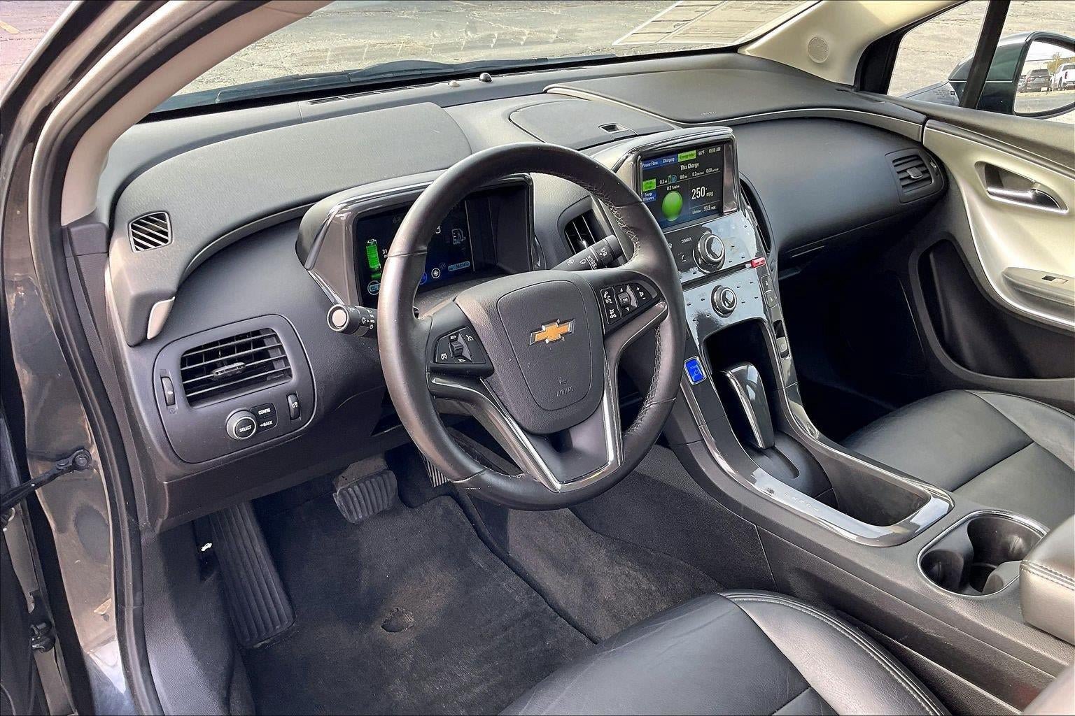 Used 2015 Chevrolet Volt FWD image 14