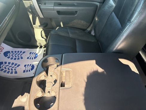 Used 2010 GMC Sierra 2500 SLE w/ SLE Preferred Package AWD/4WD image 32