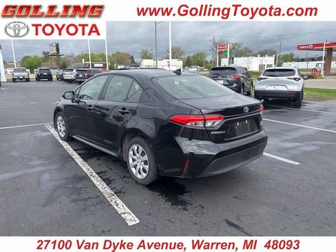 Used 2025 Toyota Corolla LE FWD image 1