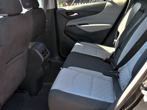 Used 2019 Chevrolet Equinox LT FWD image 33