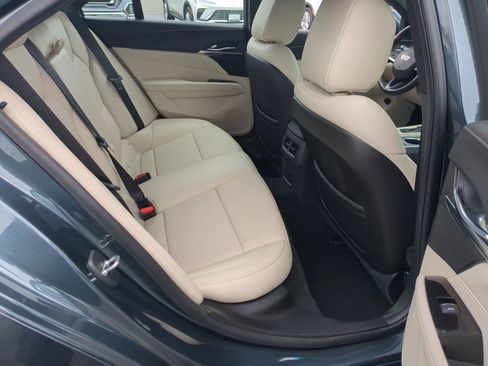 Used 2022 Cadillac CT4 Premium Luxury image 26