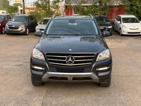 Used 2013 Mercedes-Benz ML 350 4MATIC image 3