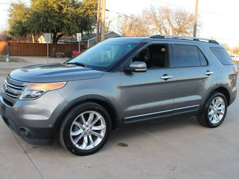 Used 2012 Ford Explorer Limited image 22