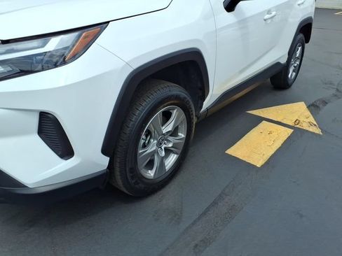 Certified 2025 Toyota RAV4 XLE AWD/4WD image 4