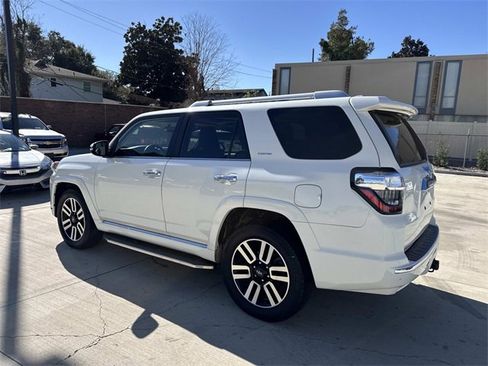 Used 2018 Toyota 4Runner Limited image 5