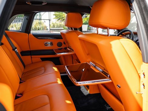 Used 2024 Rolls-Royce Ghost image 31