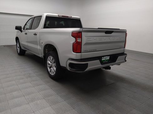 Used 2020 Chevrolet Silverado 1500 Custom w/ Custom Value Package image 5