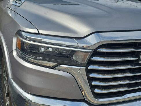 Used 2025 RAM 1500 Laramie AWD/4WD image 9