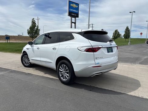 Used 2024 Buick Enclave Premium AWD/4WD image 5