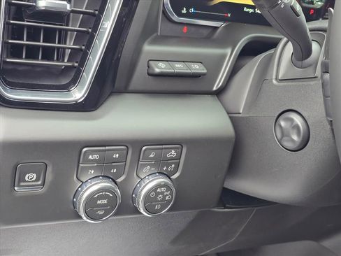 New 2026 GMC Sierra 1500 Denali w/ Denali Reserve Package image 11