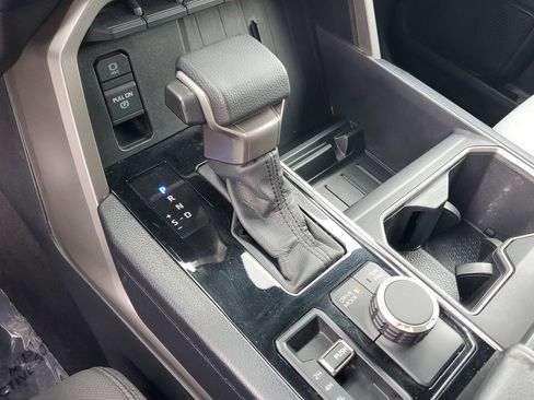 Used 2025 Toyota Tundra SR5 AWD/4WD image 30