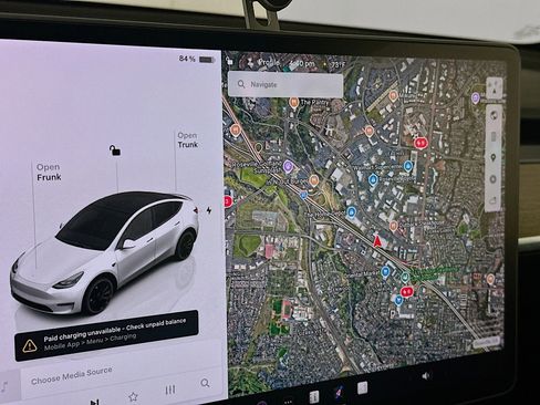 Used 2022 Tesla Model Y Performance AWD/4WD image 19