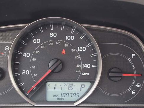 Used 2014 Toyota RAV4 LE AWD/4WD image 9