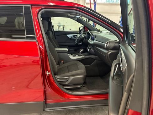 Used 2021 Chevrolet Blazer LT AWD/4WD image 16