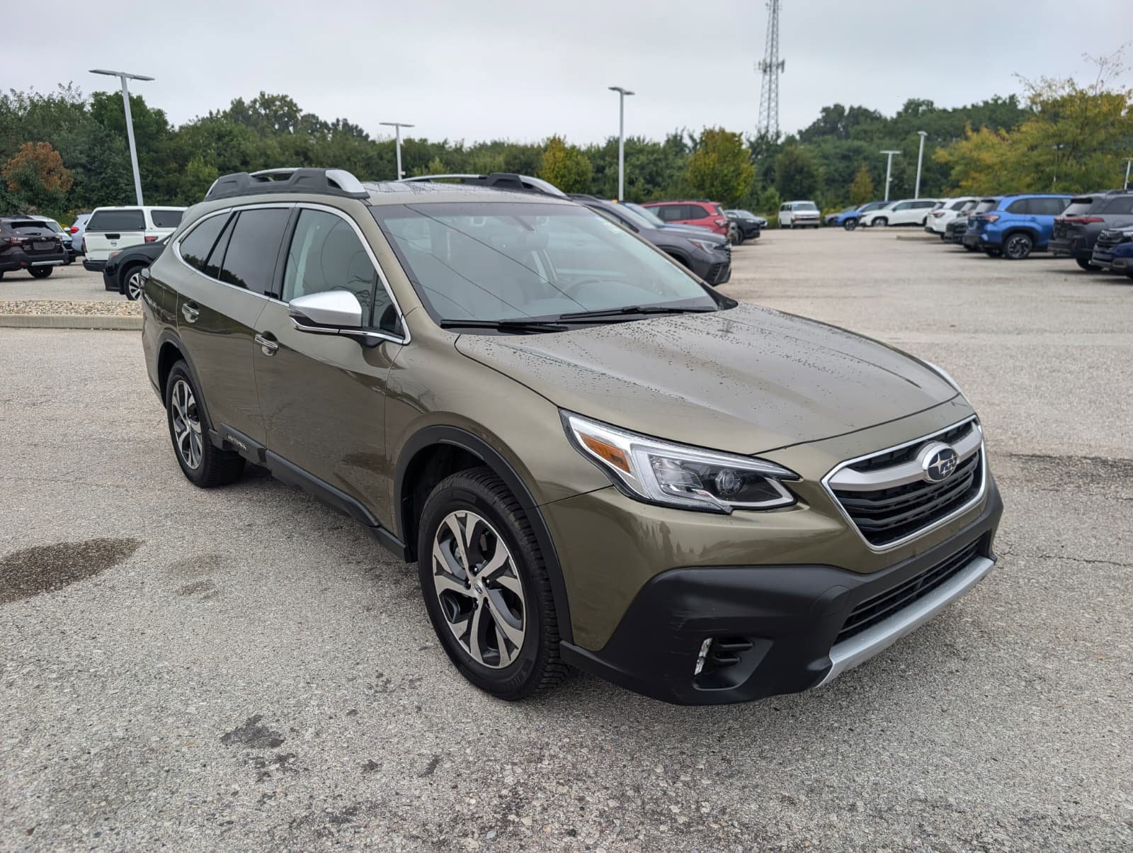 Used 2020 Subaru Outback Touring AWD/4WD image 5
