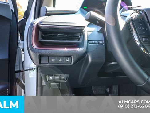 Used 2024 Toyota Prius Prime Premium w/ Advanced Technology Package FWD image 21